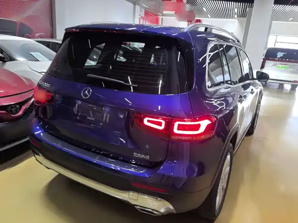 Mercedes-Benz GLB 2021