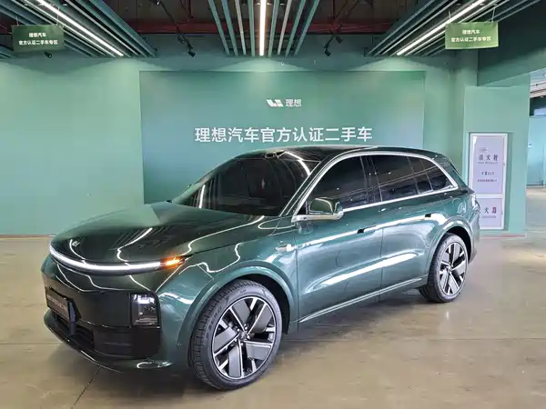 Li Auto L6 2025