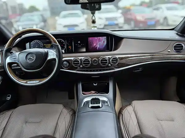 Mercedes-Benz Maybach S-Class 2015