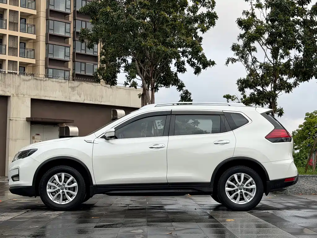 Nissan X-Trail 2020 — фото 4