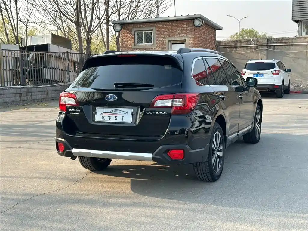 Subaru Outback 2020 — фото 6
