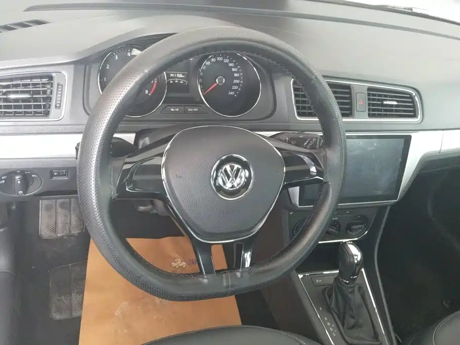 Volkswagen Gran Lavida 2017 — фото 15