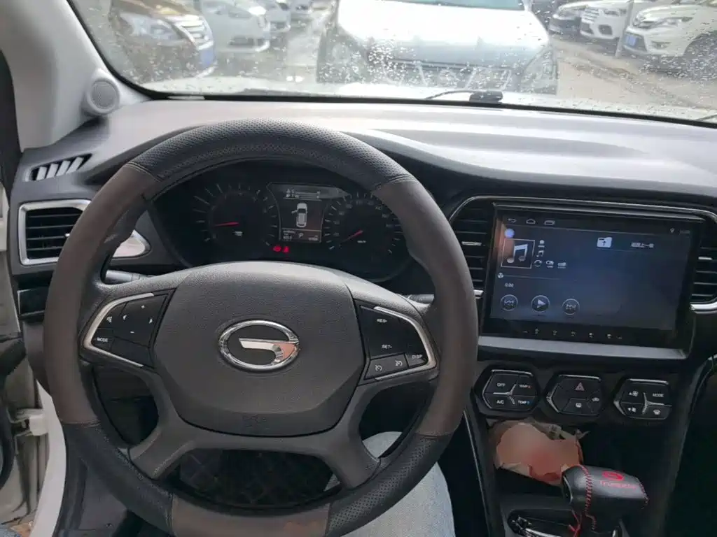GAC Trumpchi GS4 2017 — фото 10