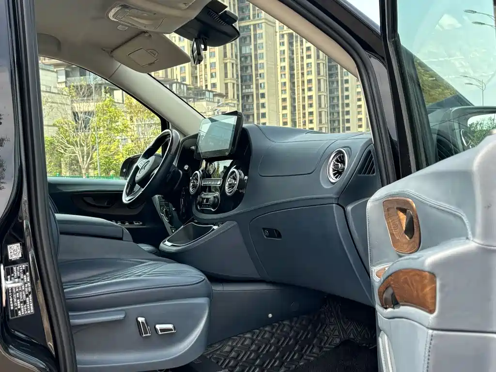Mercedes-Benz Vito 2021 — фото 12