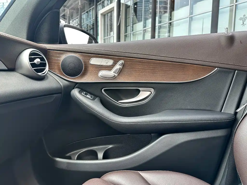 Mercedes-Benz GLC 2022 — фото 11