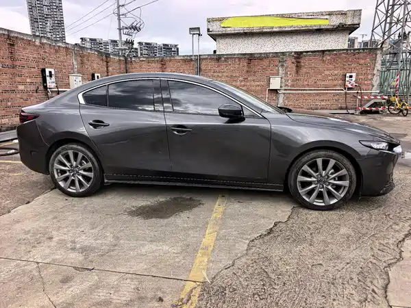 Mazda 3 Axela 2020