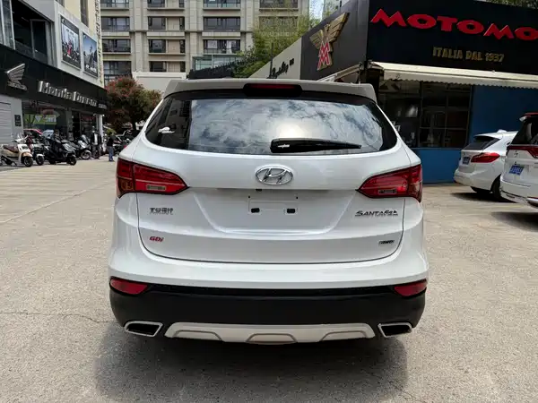 Hyundai Santa Fe 2013