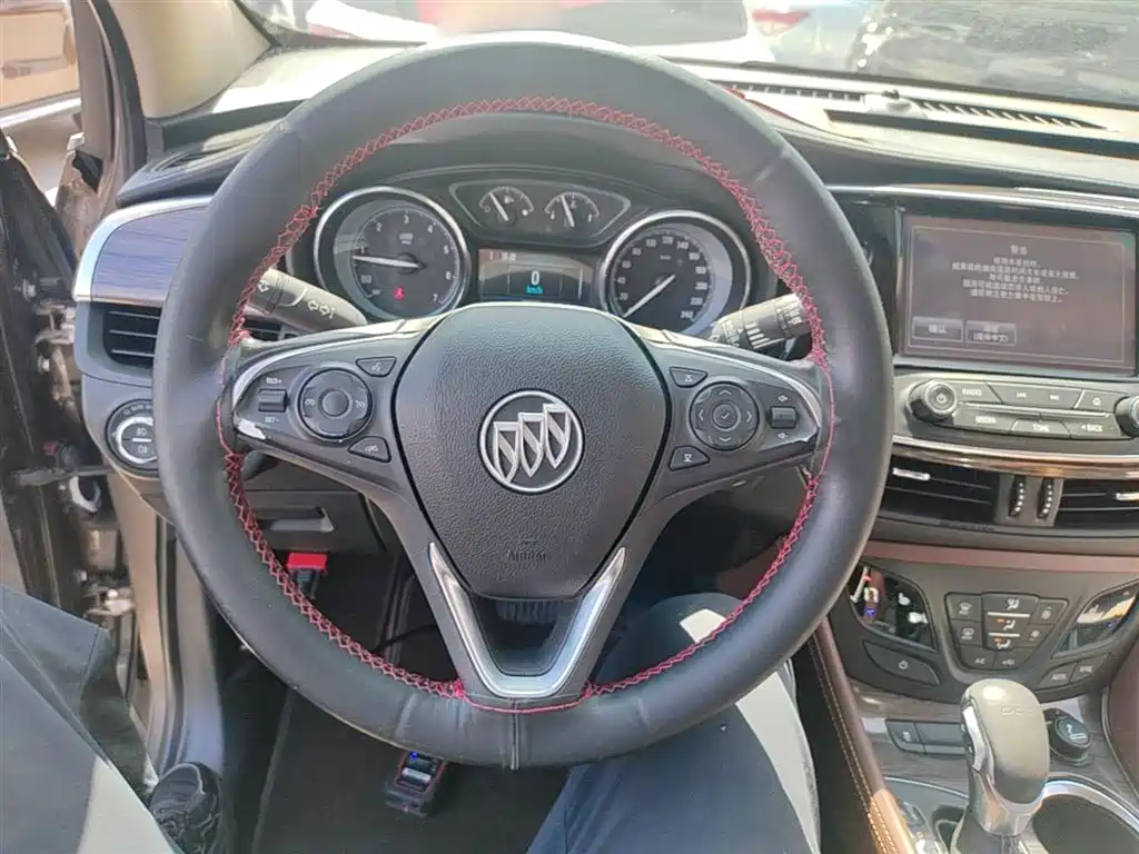 Buick Envision Plus 2017 — фото 11