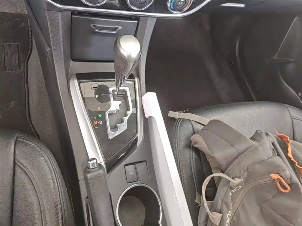 Toyota Corolla 2014 — фото 14