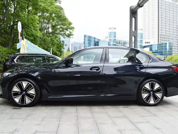 BMW i3 2023