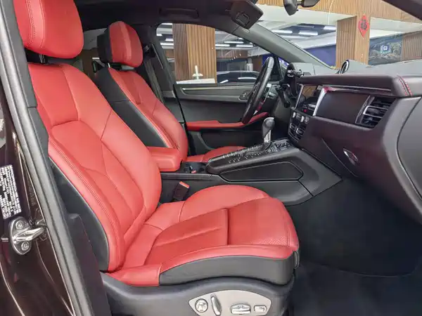Porsche Macan 2021