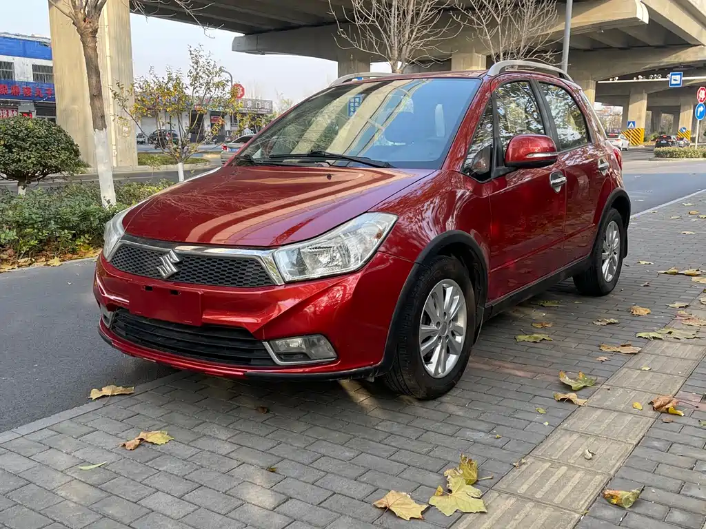 Suzuki SX4 2015 — фото 1