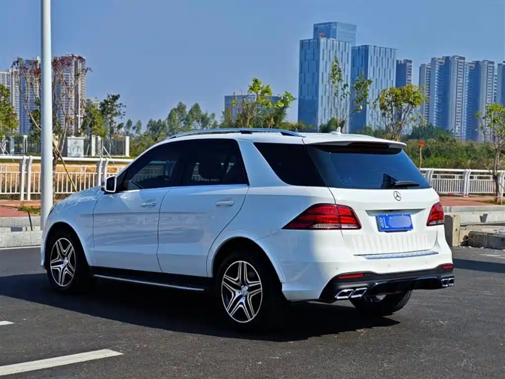Mercedes-Benz M-Class 2015