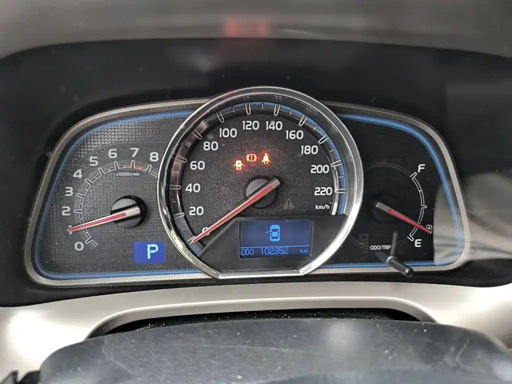 Toyota RAV4 2014 — фото 11