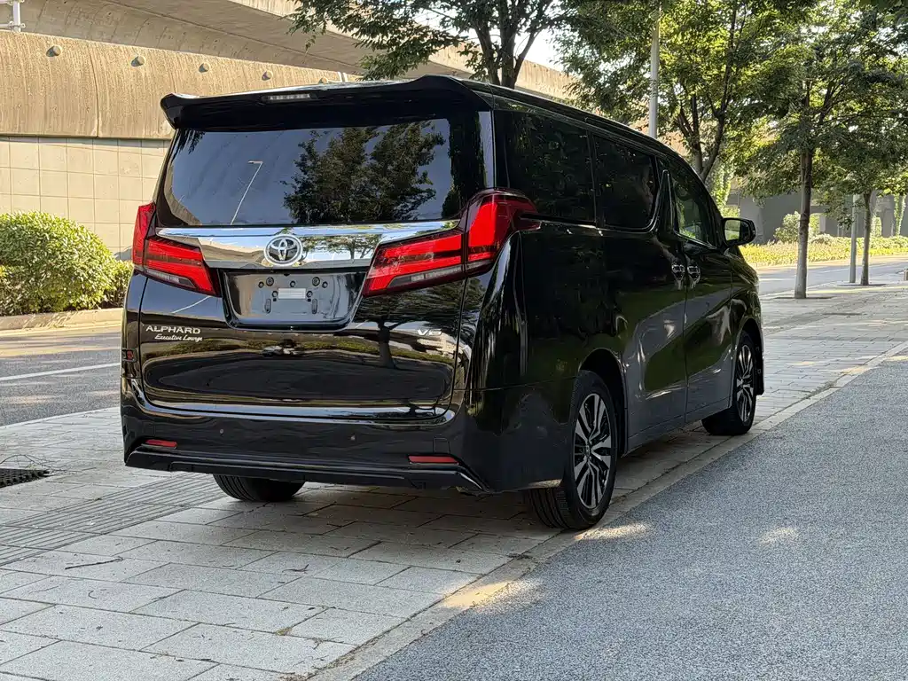 Toyota Alphard 2019 — фото 9