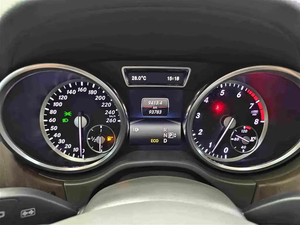 Mercedes-Benz GL-Class 2016 — фото 19