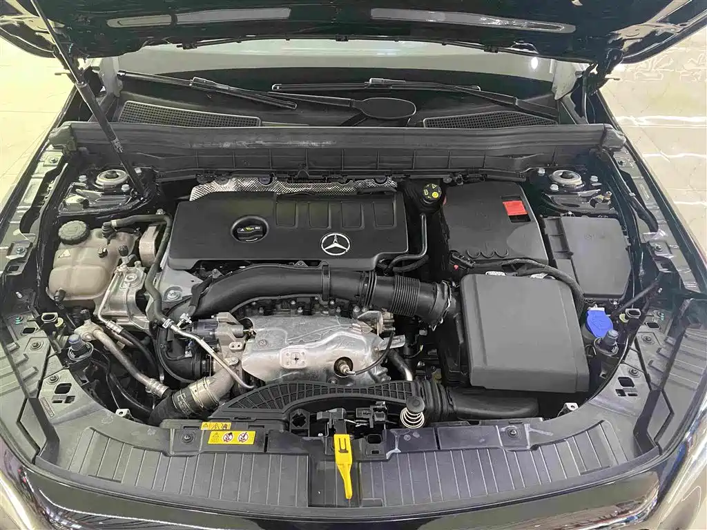 Mercedes-Benz GLB 2023 — фото 14