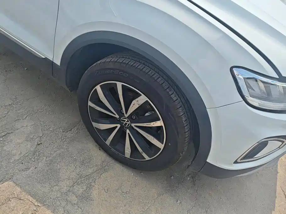 Volkswagen T-Roc 2024