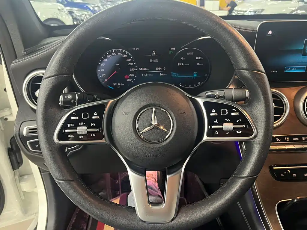 Mercedes-Benz GLC 2022 — фото 11
