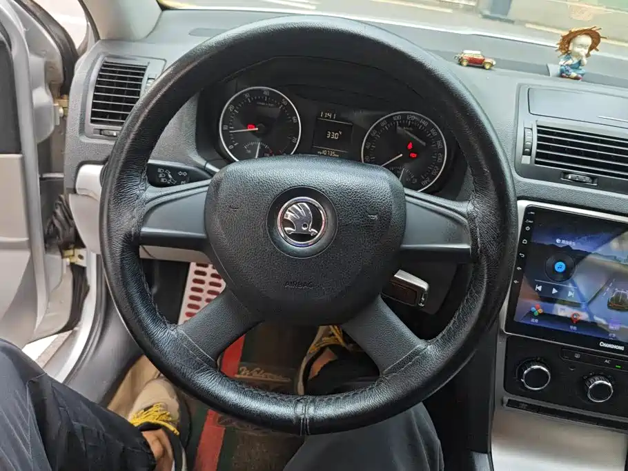 Skoda Octavia 2014 — фото 15