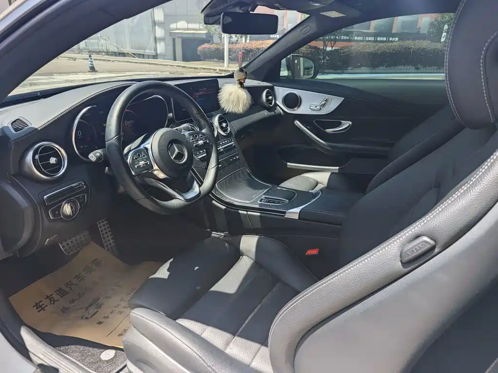 Mercedes-Benz C-Class 2019 — фото 7