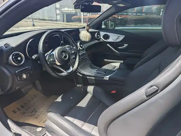 Mercedes-Benz C-Class 2019