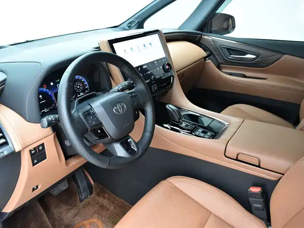 Toyota Alphard 2024