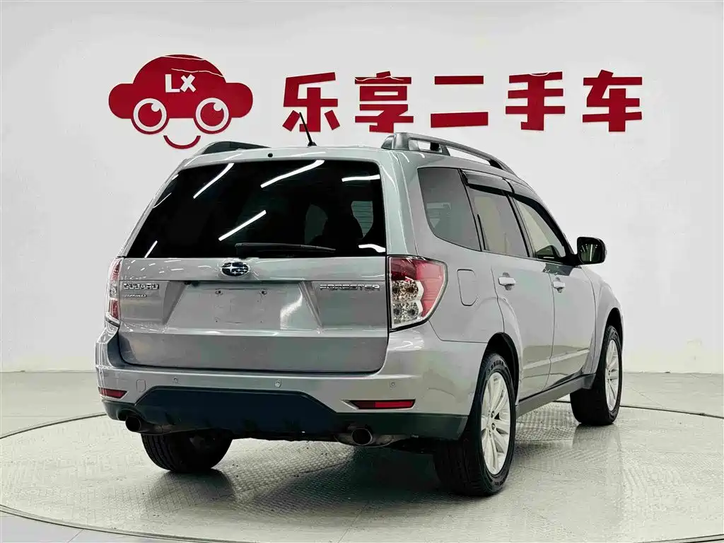 Subaru Forester 2011 — фото 5