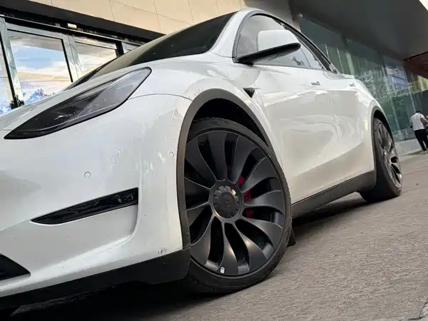Tesla Model Y 2022