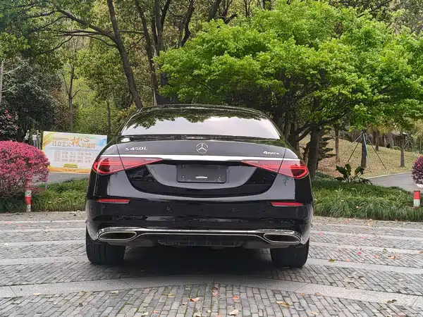 Mercedes-Benz S-Class 2023