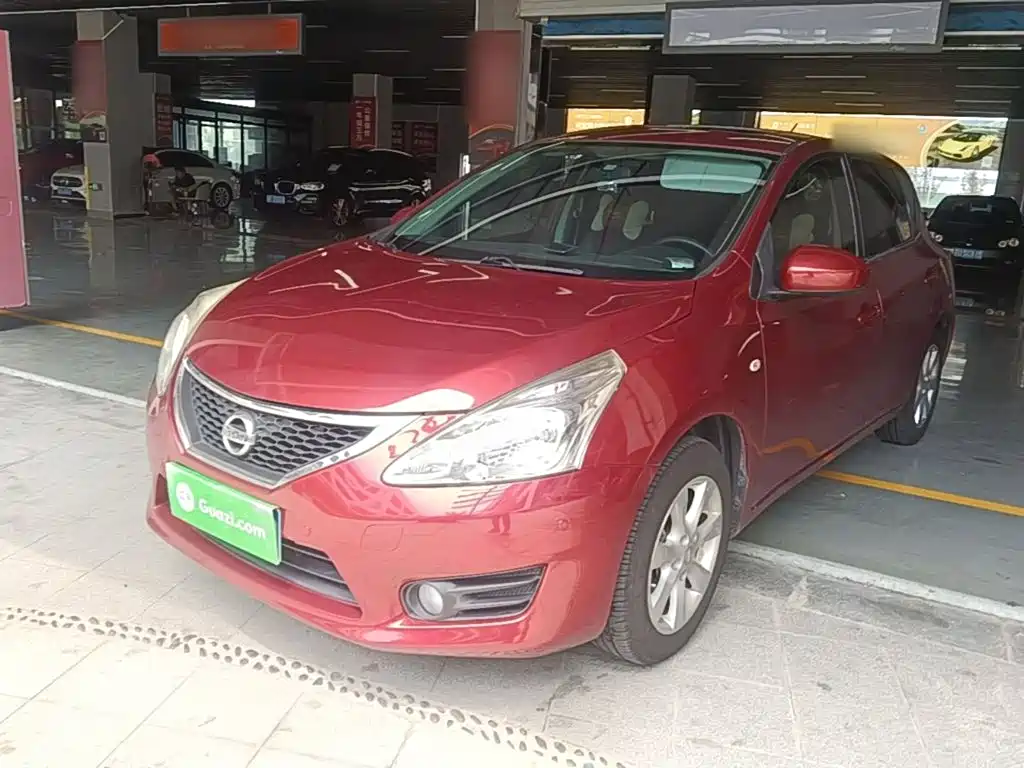 Nissan Tiida 2014
