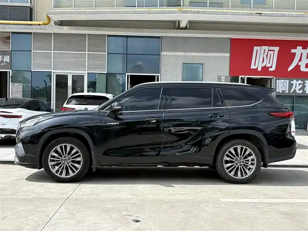 Toyota Highlander 2022