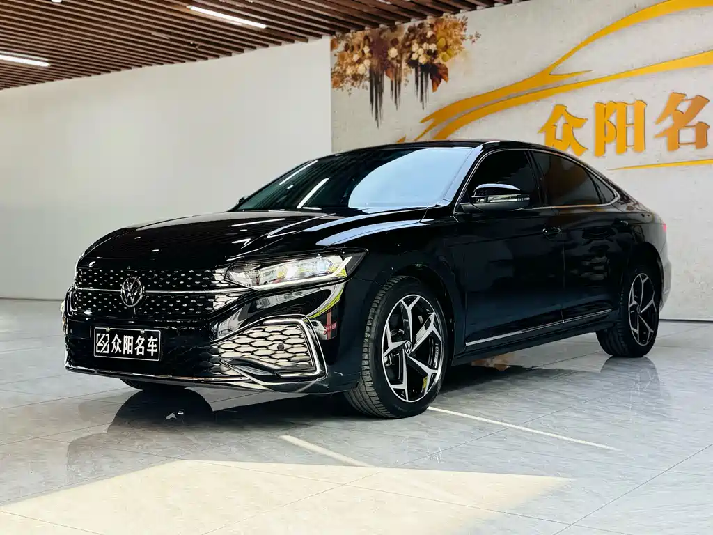 Volkswagen Passat 2023