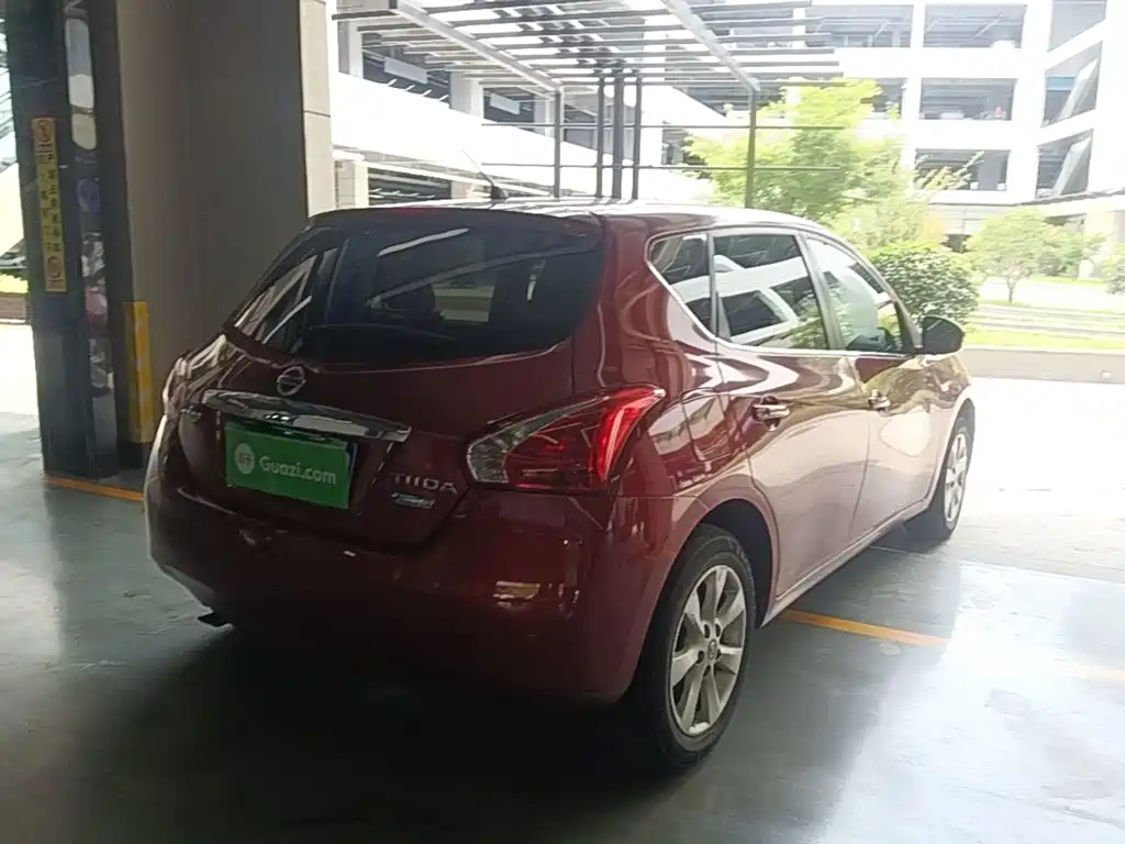Nissan Tiida 2014