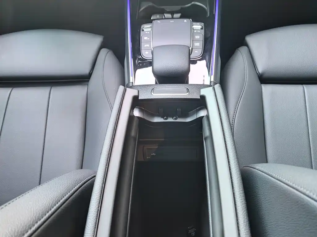 Mercedes-Benz GLB 2022 — фото 13