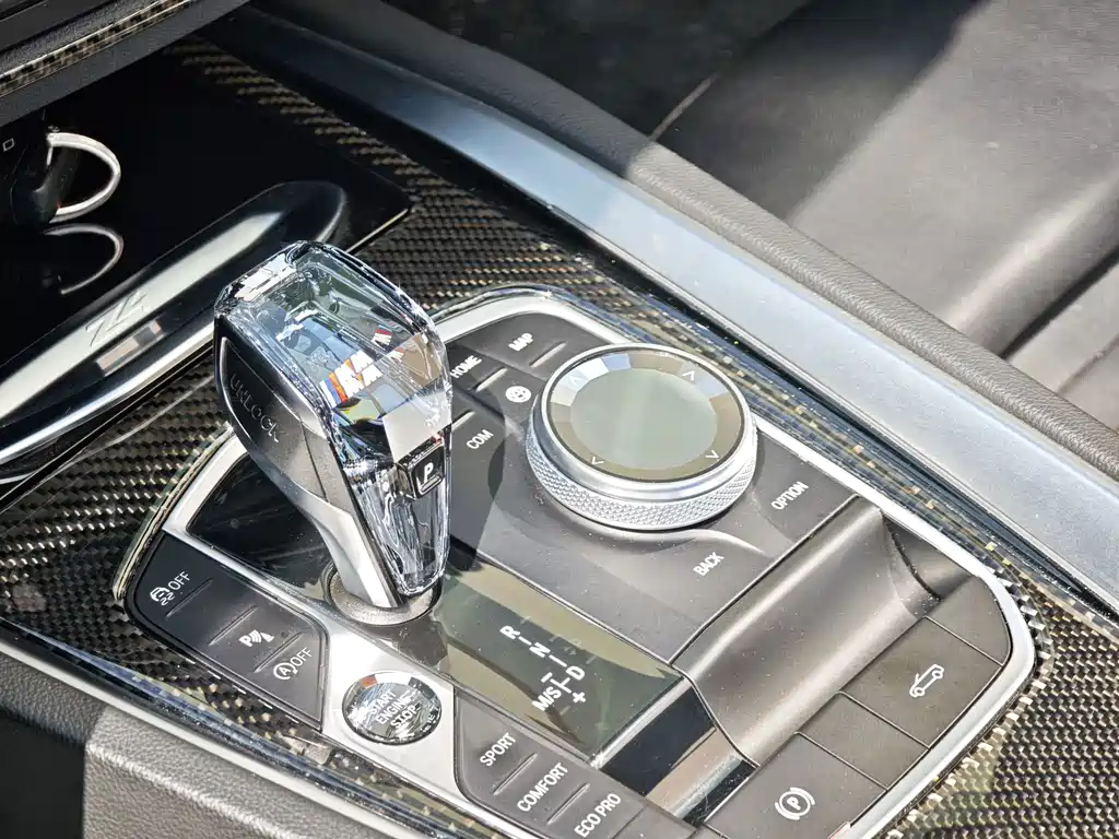 BMW Z4 2023 — фото 11