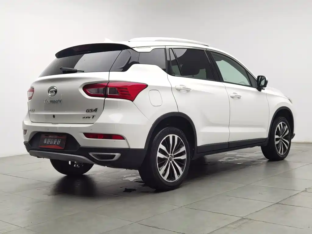 GAC Trumpchi GS4 2017 — фото 2