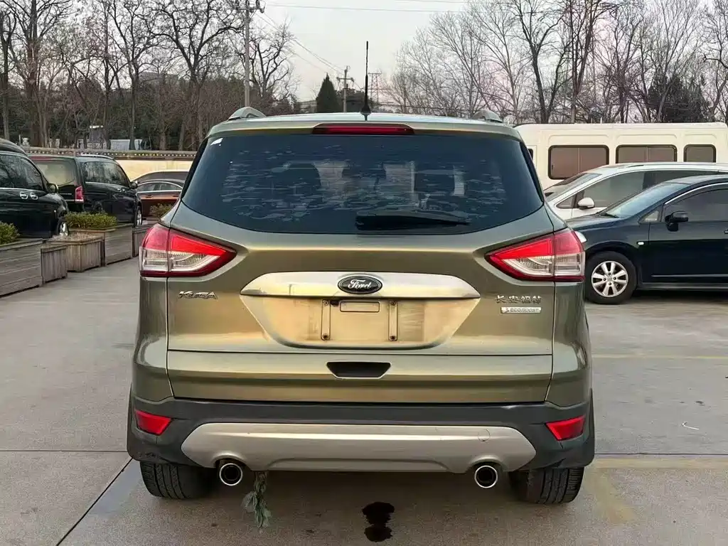 Ford Kuga 2015 — фото 8