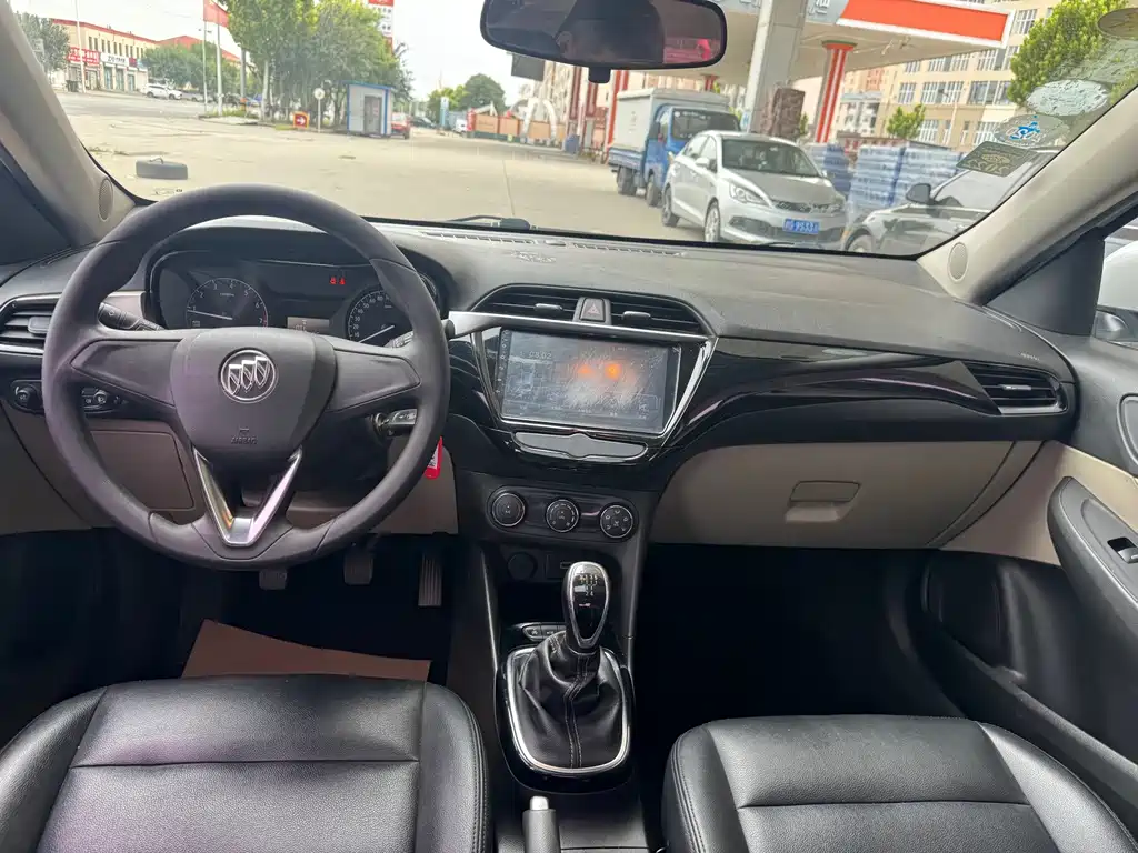 Buick Excelle 2018 — фото 14