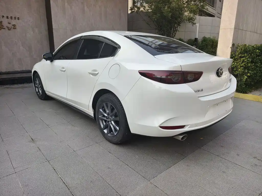 Mazda 3 Axela 2021