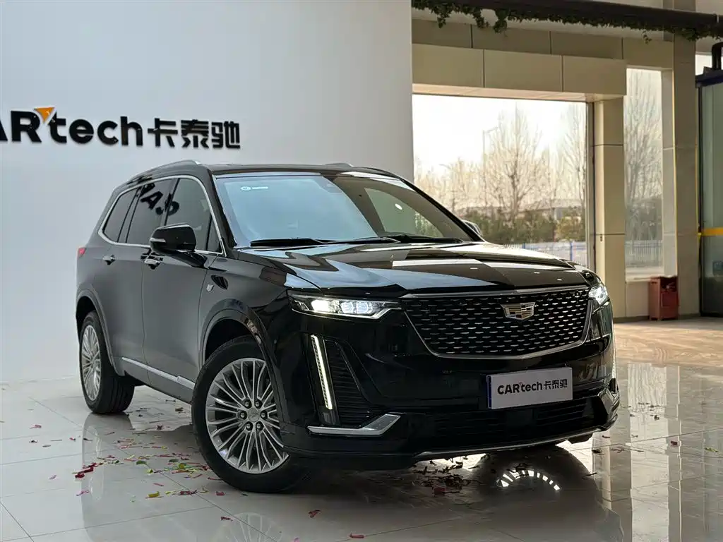Cadillac XT6 2025 — фото 2