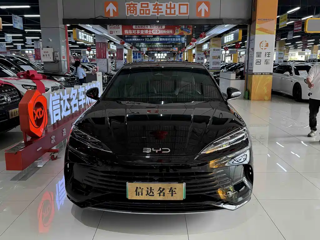 BYD Seal 07 DM-i 2025 — фото 2