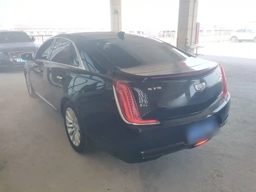 Cadillac XTS 2018 — фото 5