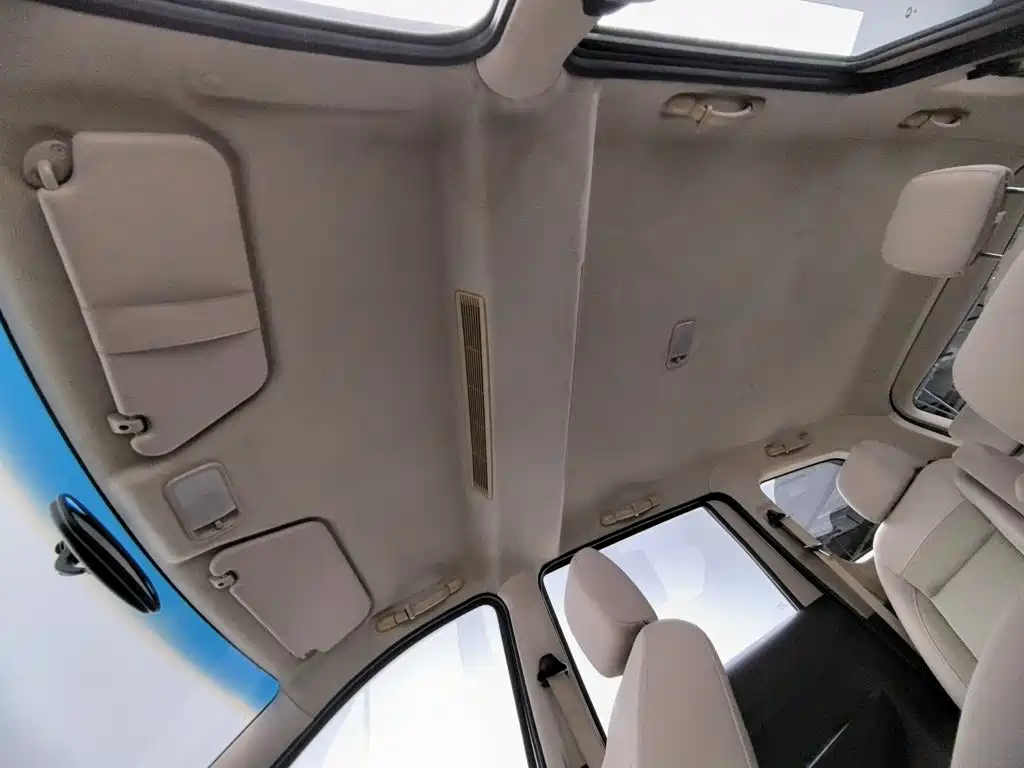 Wuling Hongguang 2015 — фото 14