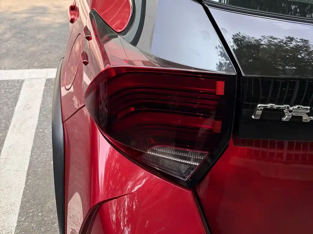 Toyota Yaris L 2022