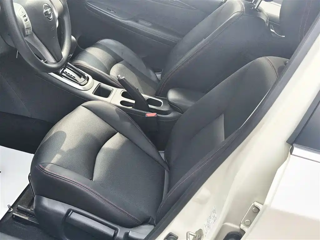 Nissan Tiida 2018 — фото 14