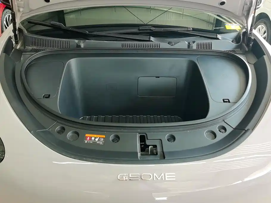 Geely Galaxy Starwish 2026 — фото 10