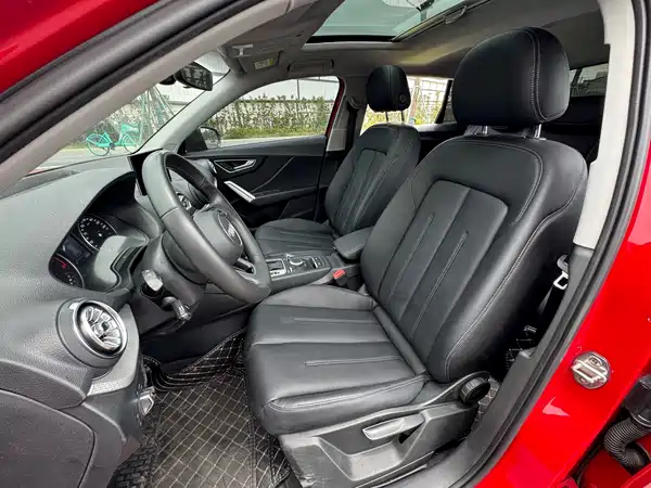 Audi Q2L 2020
