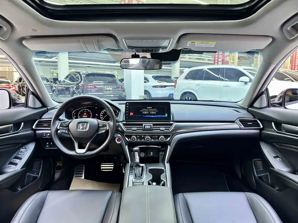 Honda Accord 2021 — фото 12