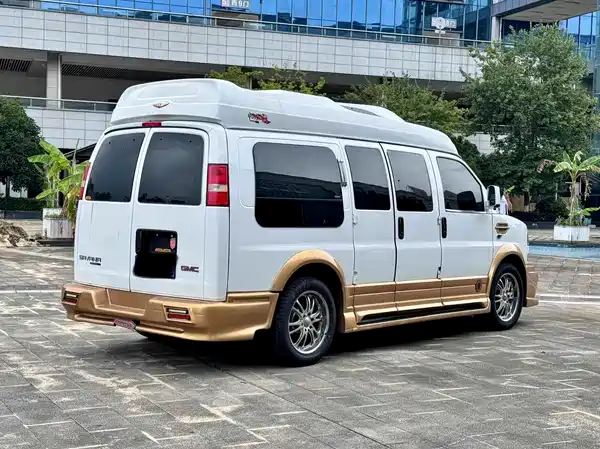GMC SAVANA 2013